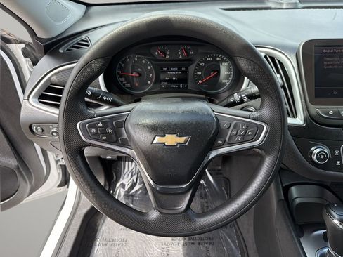 Used 2020 Chevrolet Malibu LS FWD image 24