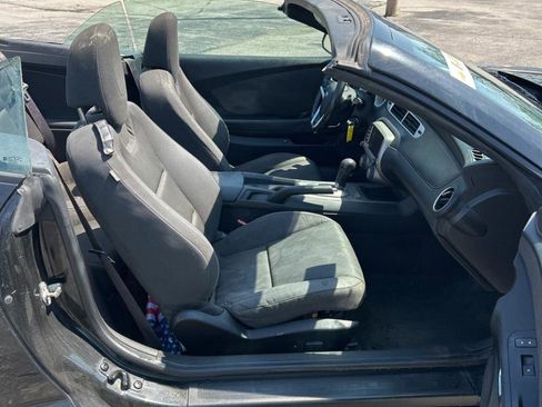 Used 2015 Chevrolet Camaro LT RWD image 15