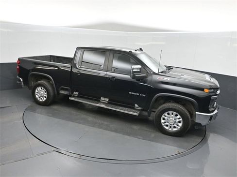Used 2024 Chevrolet Silverado 2500 LT image 36