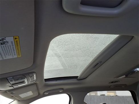 Used 2022 Kia Telluride S image 13