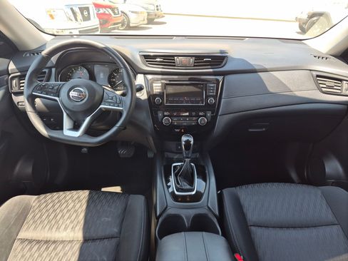 Used 2019 Nissan Rogue SV AWD/4WD image 27
