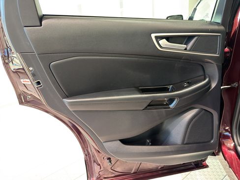 Used 2019 Ford Edge SEL w/ Equipment Group 201A image 19