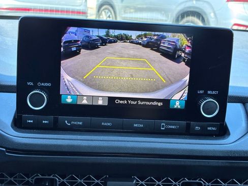 Used 2025 Honda Accord SE image 29