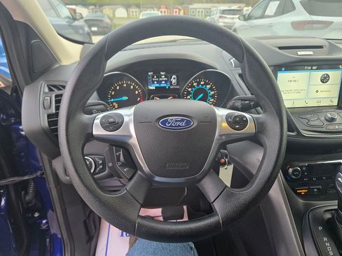 Used 2016 Ford Escape SE w/ Equipment Group 201A image 10