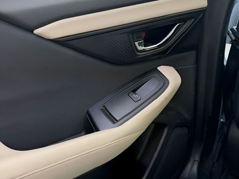 Used 2020 Subaru Outback Premium image 11