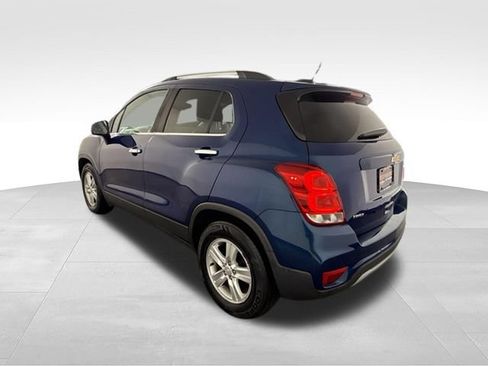 Used 2019 Chevrolet Trax LT w/ LT Convenience Package FWD image 6