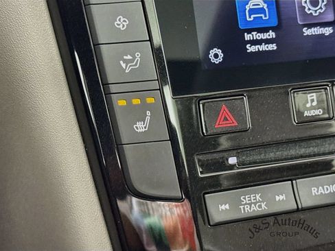 Used 2023 INFINITI QX50 Luxe AWD/4WD image 25