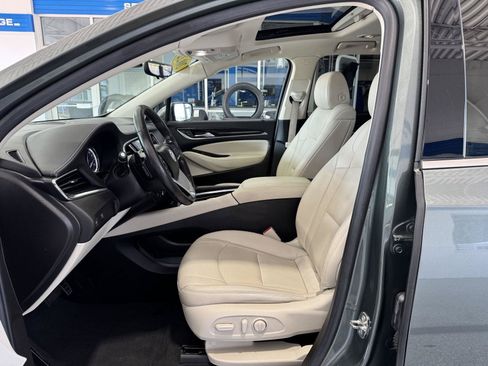 Used 2022 Buick Enclave Essence w/ Experience Buick Package AWD/4WD image 7