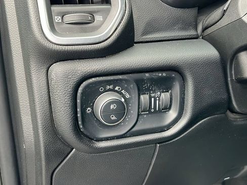 Used 2024 RAM 2500 Laramie w/ Safety Group AWD/4WD image 11