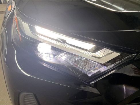 Used 2024 Toyota RAV4 XLE image 31