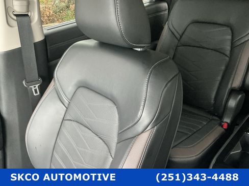 Used 2025 Nissan Pathfinder Platinum FWD image 27
