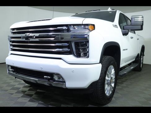 Used 2023 Chevrolet Silverado 2500 High Country w/ Z71 Off-Road Package image 15