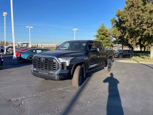 Used 2026 Toyota Tundra SR5 image 3