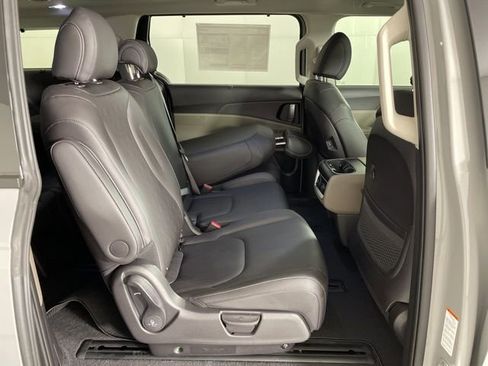 New 2026 Kia Carnival SX image 45