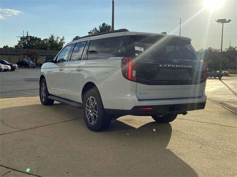 New 2025 Ford Expedition Max Active image 4