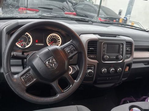 Used 2017 RAM 1500 Express image 18