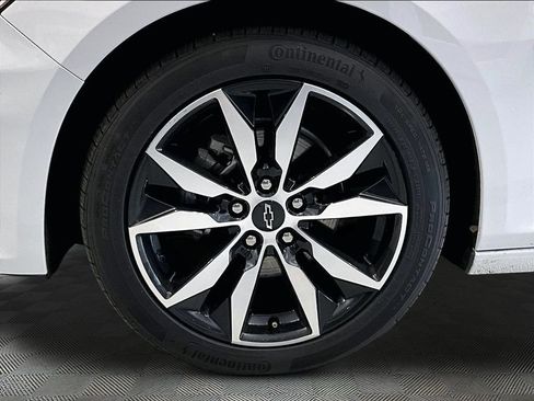 Used 2025 Chevrolet Malibu RS image 28