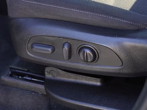 Used 2022 Chevrolet Traverse LT w/ LPO, Cargo Package image 21