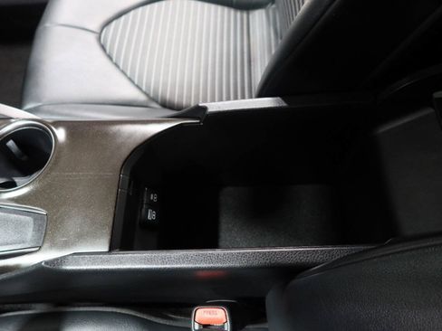 Used 2021 Toyota Camry SE w/ Convenience Package FWD image 25