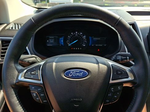 Used 2022 Ford Edge SEL w/ Convenience Package AWD/4WD image 22