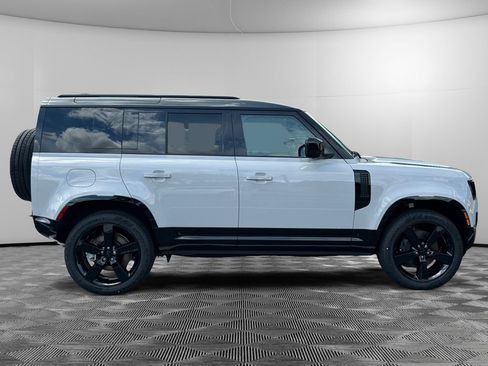 New 2026 Land Rover Defender 110 X-Dynamic SE AWD/4WD image 6