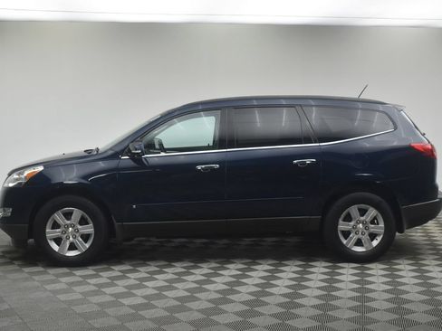 Used 2010 Chevrolet Traverse LT w/ Personal Connectivity Package AWD/4WD image 9