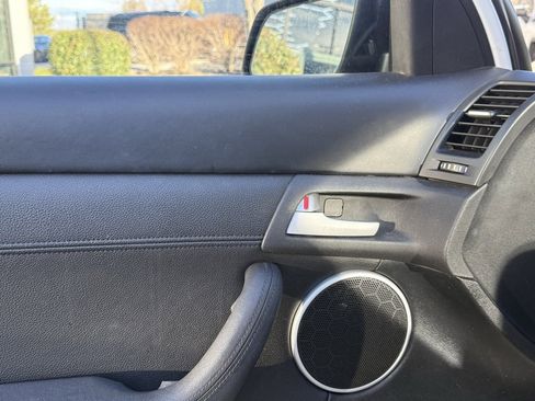 Used 2009 Pontiac G8 w/ Premium Package image 9