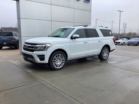 Used 2023 Ford Expedition Max Limited image 1