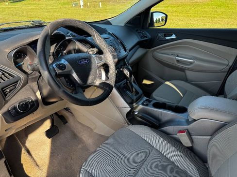 Used 2014 Ford Escape SE image 11