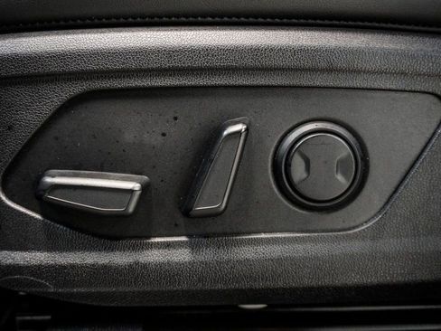 Used 2023 Kia Sorento SX image 7