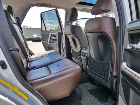 Used 2014 Toyota 4Runner Limited AWD/4WD image 10
