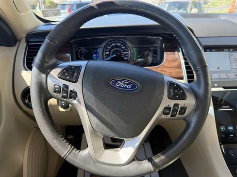 Used 2017 Ford Taurus Limited image 15