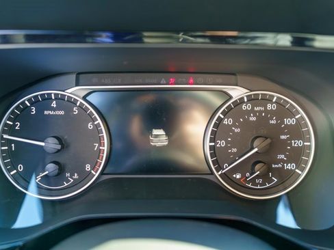 New 2025 Nissan Pathfinder SL image 12