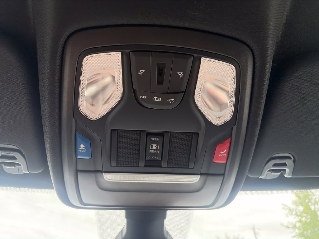 Used 2022 RAM 1500 Big Horn AWD/4WD image 37