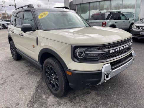 Certified 2025 Ford Bronco Sport Badlands image 1