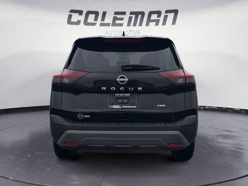 Used 2023 Nissan Rogue S image 4
