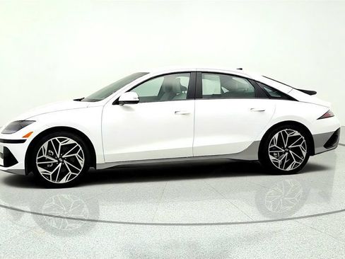 Used 2024 Hyundai Ioniq 6 SEL RWD image 8