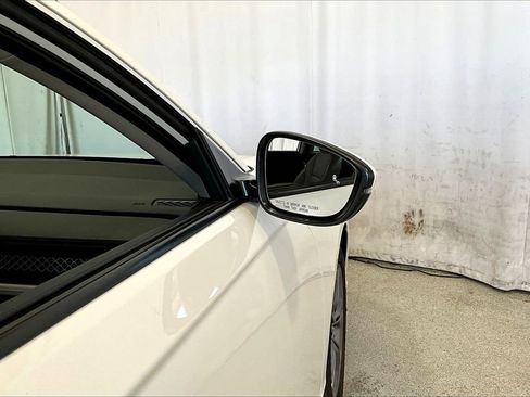 Used 2024 Honda Accord EX-L image 11