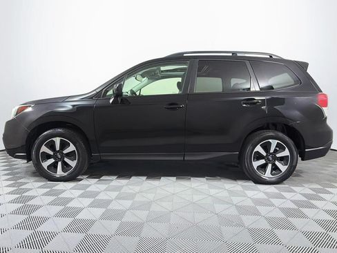 Used 2017 Subaru Forester 2.5i Premium AWD/4WD image 7