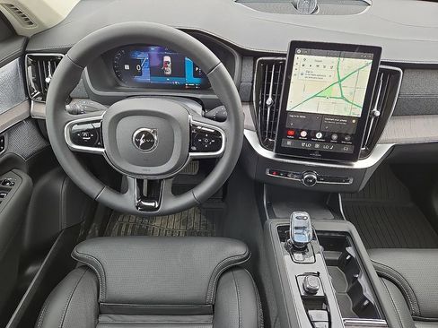 New 2026 Volvo XC90 T8 Ultra w/ Lounge Package AWD/4WD image 18