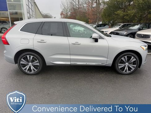Certified 2023 Volvo XC60 B5 Plus w/ Climate Package image 9