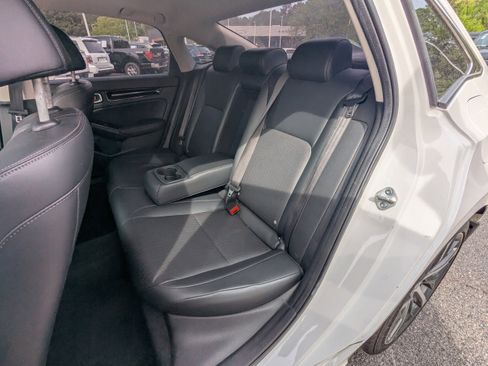 Used 2023 Honda Civic Touring image 12