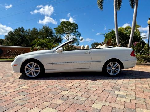 Used 2008 Mercedes-Benz CLK 350 Cabriolet image 3