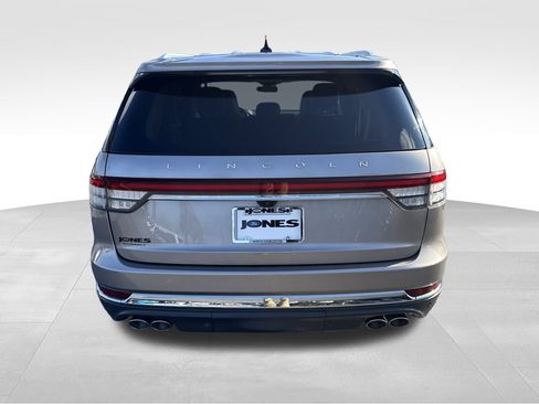 Used 2021 Lincoln Aviator Reserve w/ Equipment Group 202A image 7