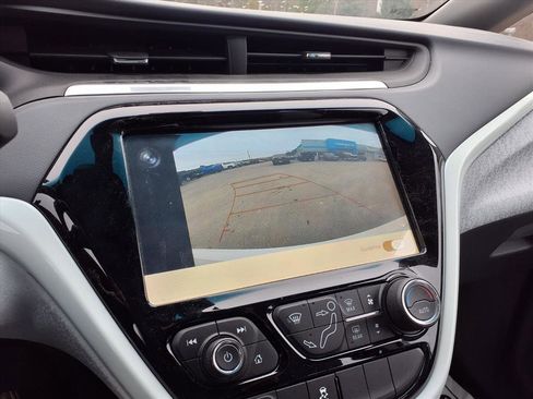 Used 2021 Chevrolet Bolt LT image 23