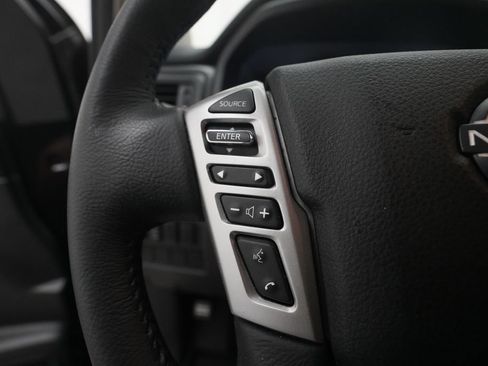 Used 2024 Nissan Titan SV w/ SV Convenience Package AWD/4WD image 17