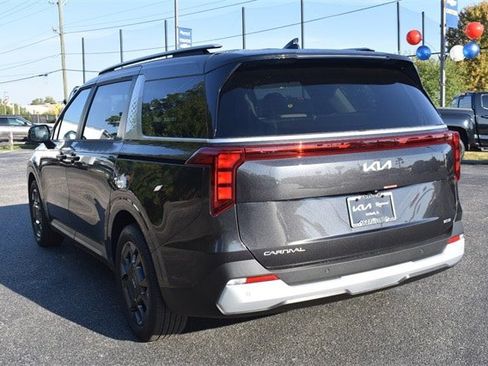 New 2026 Kia Carnival EX image 5