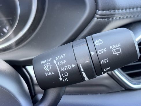 Used 2025 MAZDA CX-5 AWD 2.5 S w/ Preferred Package image 23