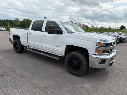 Used 2016 Chevrolet Silverado 2500 LT w/ LT Convenience Package AWD/4WD image 12