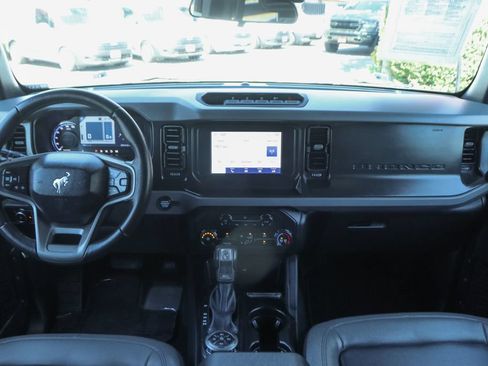 Used 2023 Ford Bronco Big Bend w/ Sasquatch Package AWD/4WD image 26